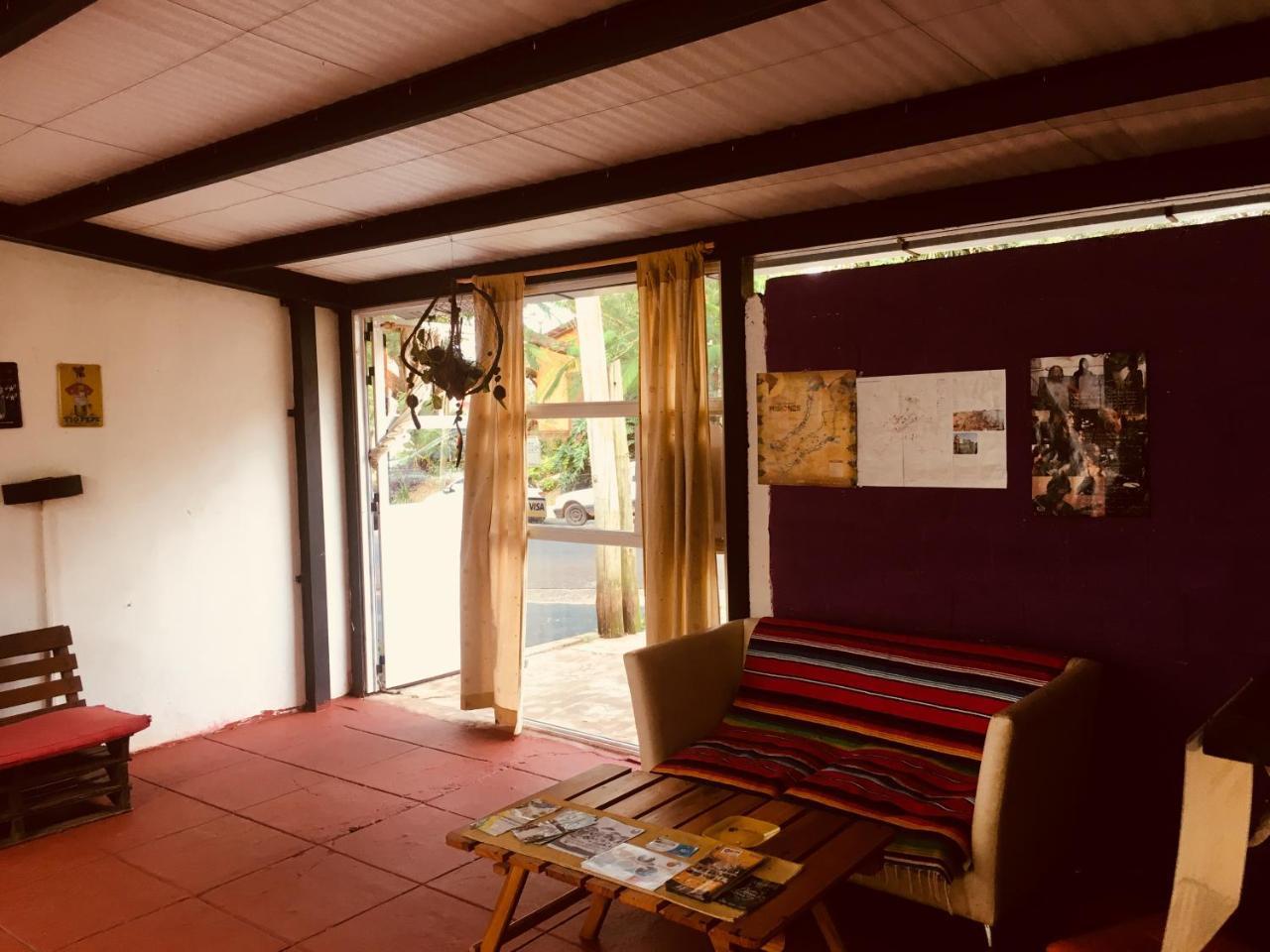 Hostel Costa Mosquito Посадас Екстериор снимка
